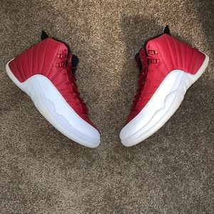 Air Jordan Retro 12s (RED &WHITE) SIZE 10.5 IN MEN